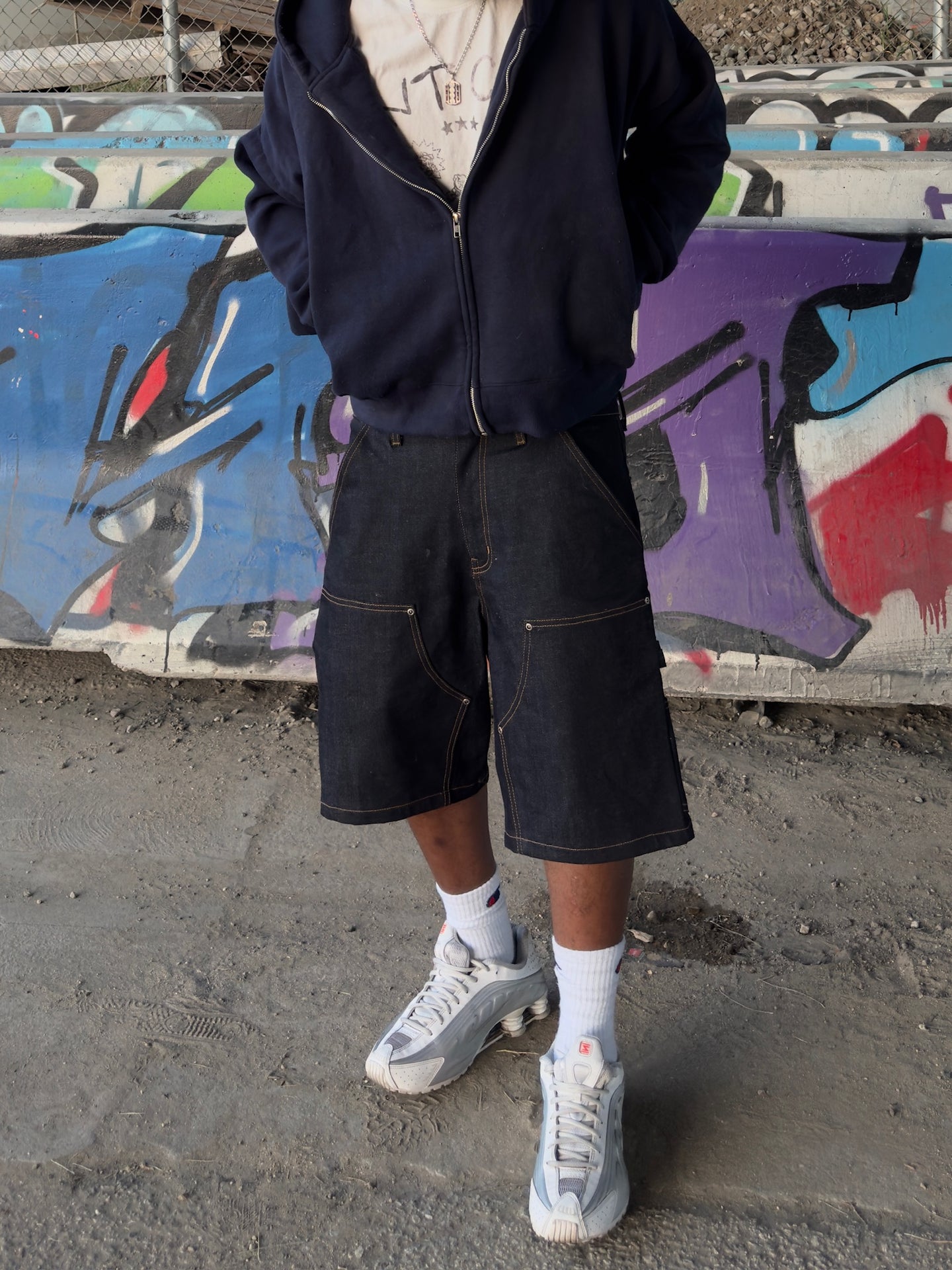 INDIGO DENIM CARPENTER SHORT