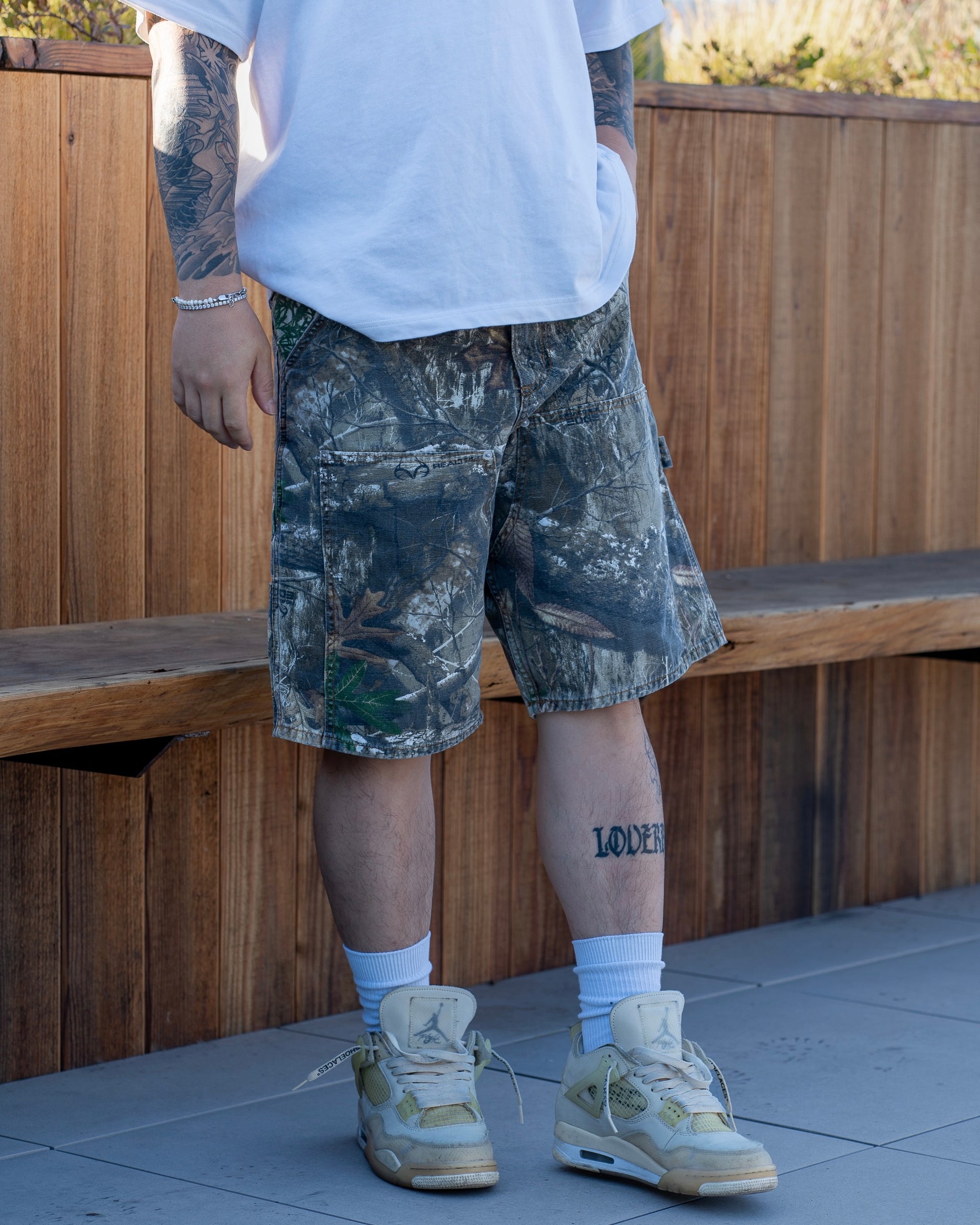 MINT CREW CARPENTER SHORT (REALTREE)