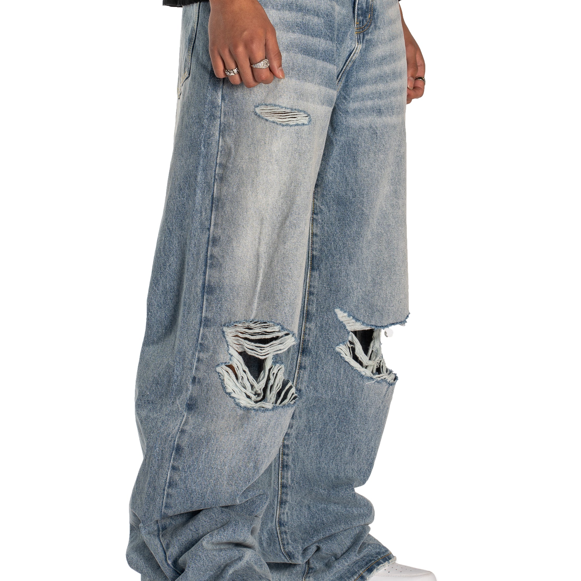 STONE WASHED BAGGY CUT BUCKLE DENIM PANT (TORN)