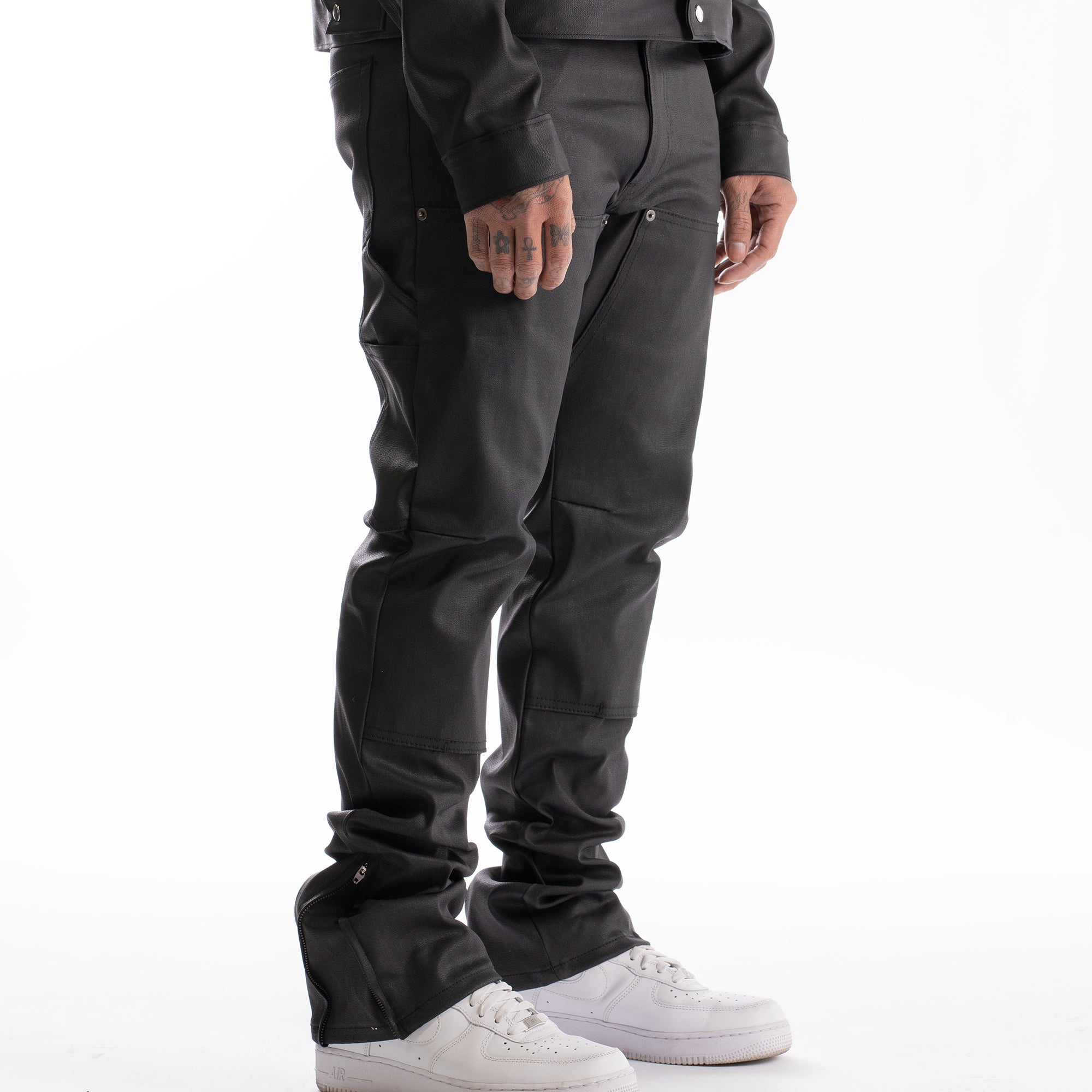 MINT CREW COATED DENIM CARPENTER PANT (BLACK)