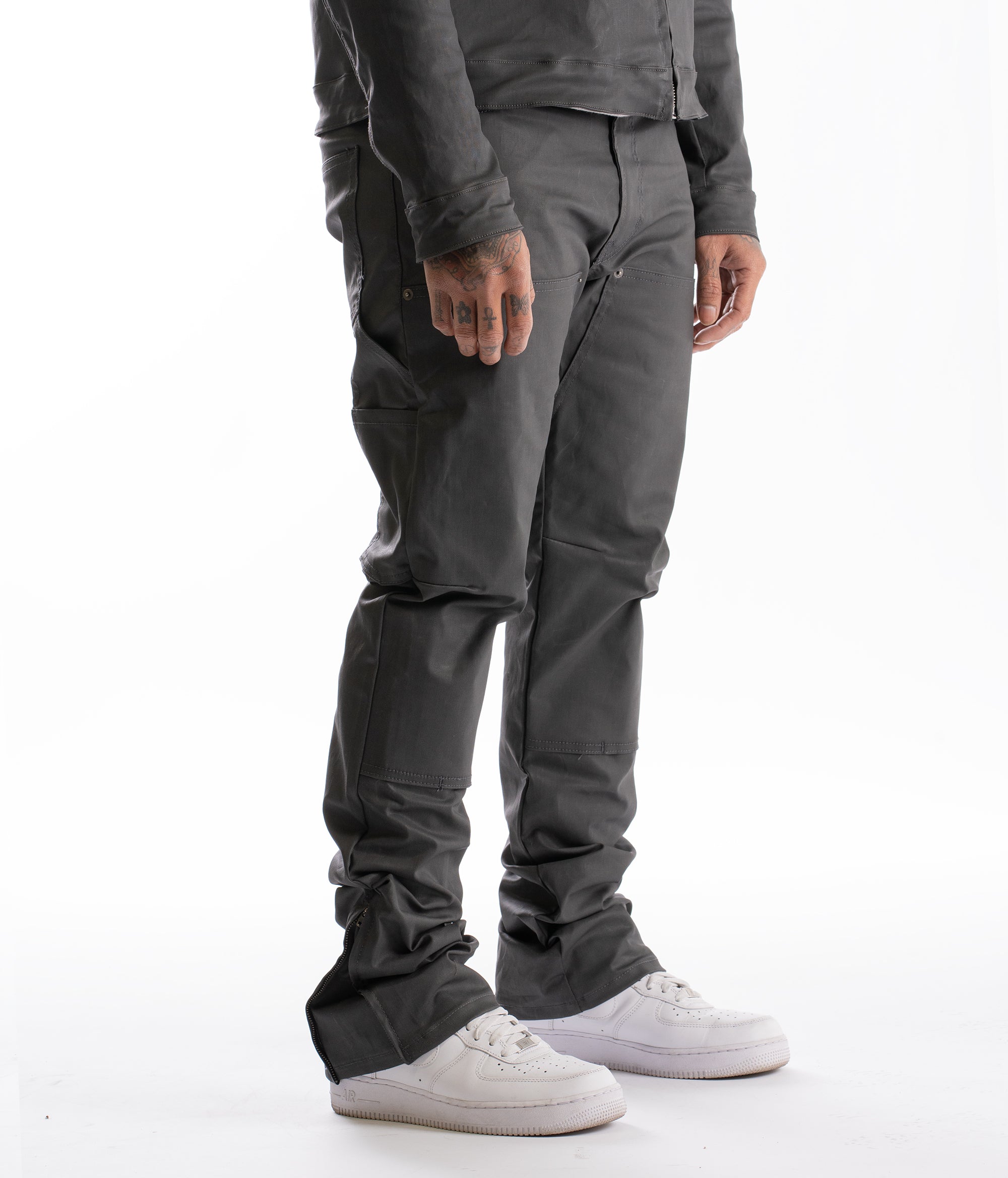 MINT CREW COATED DENIM CARPENTER PANT (GREY)