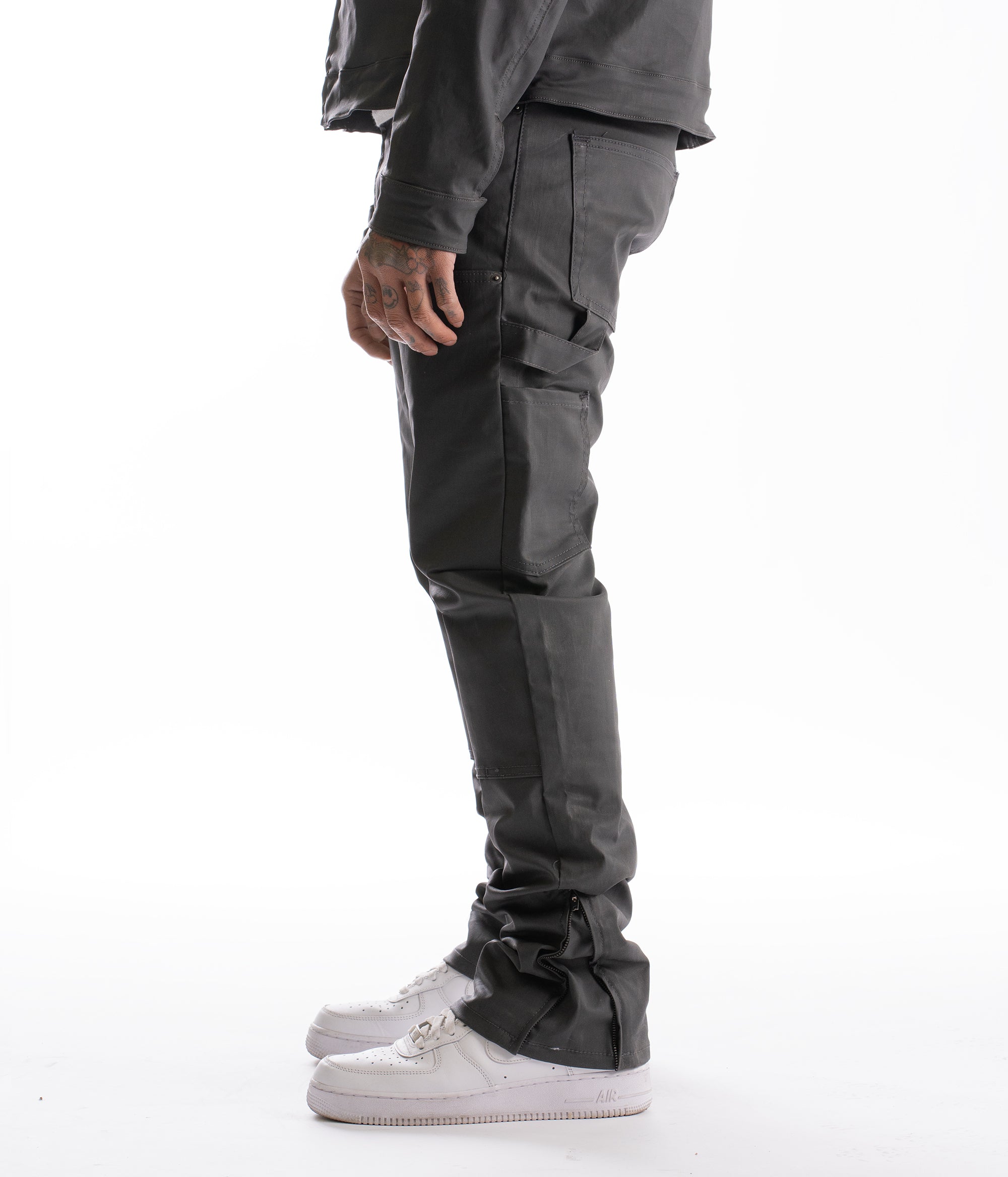 MINT CREW COATED DENIM CARPENTER PANT (GREY)